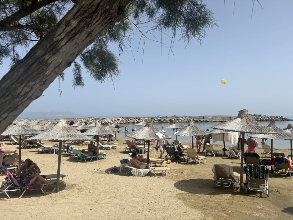 Strand Hotel Aphrodite Beach Club