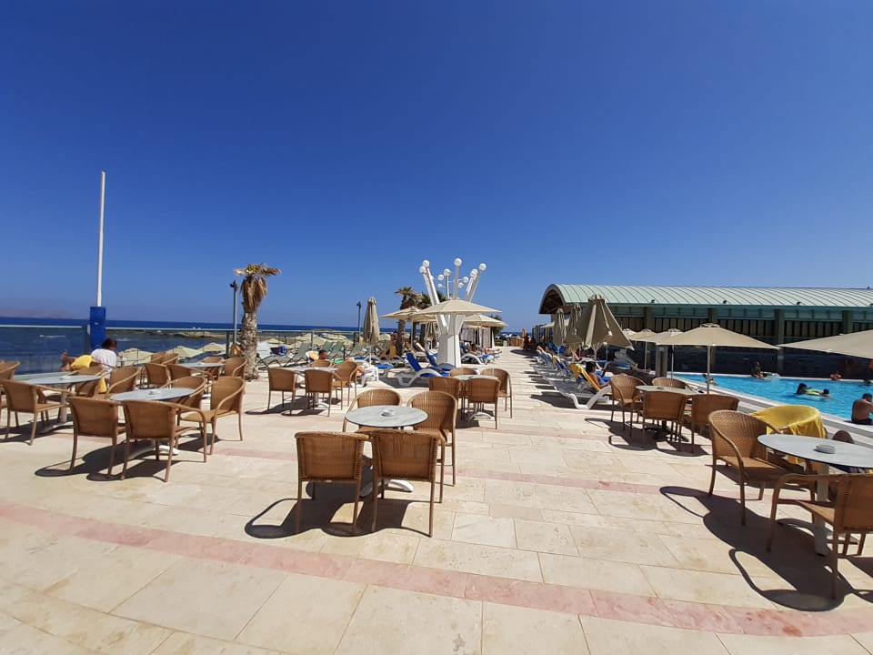 Gastro Arina Beach Resort