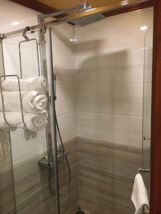 Zimmer Halong Golden Party Cruise