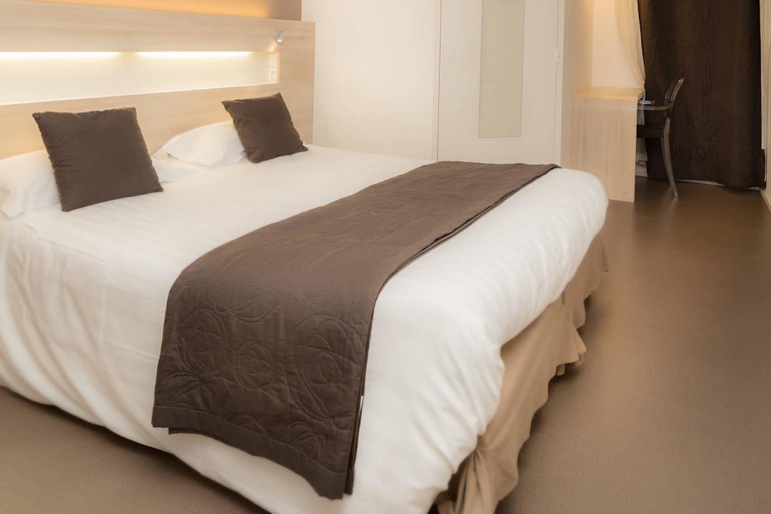 Chambre double standard Hotel l'Eskemm