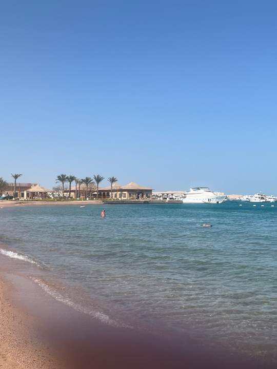 Strand The Grand Resort