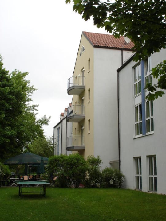 Rückseite Hotel H+ Hotel Erfurt