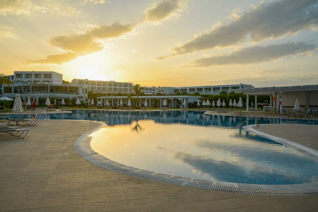 Pool Asterias Beach Resort