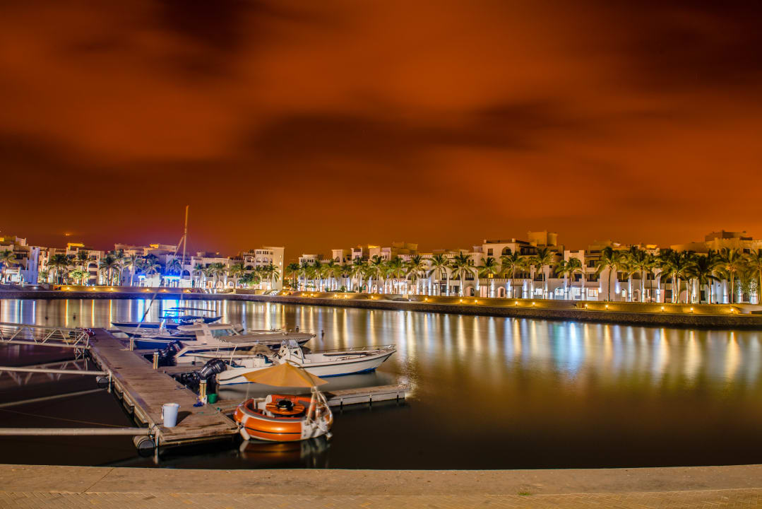 Strand Juweira Boutique Hotel