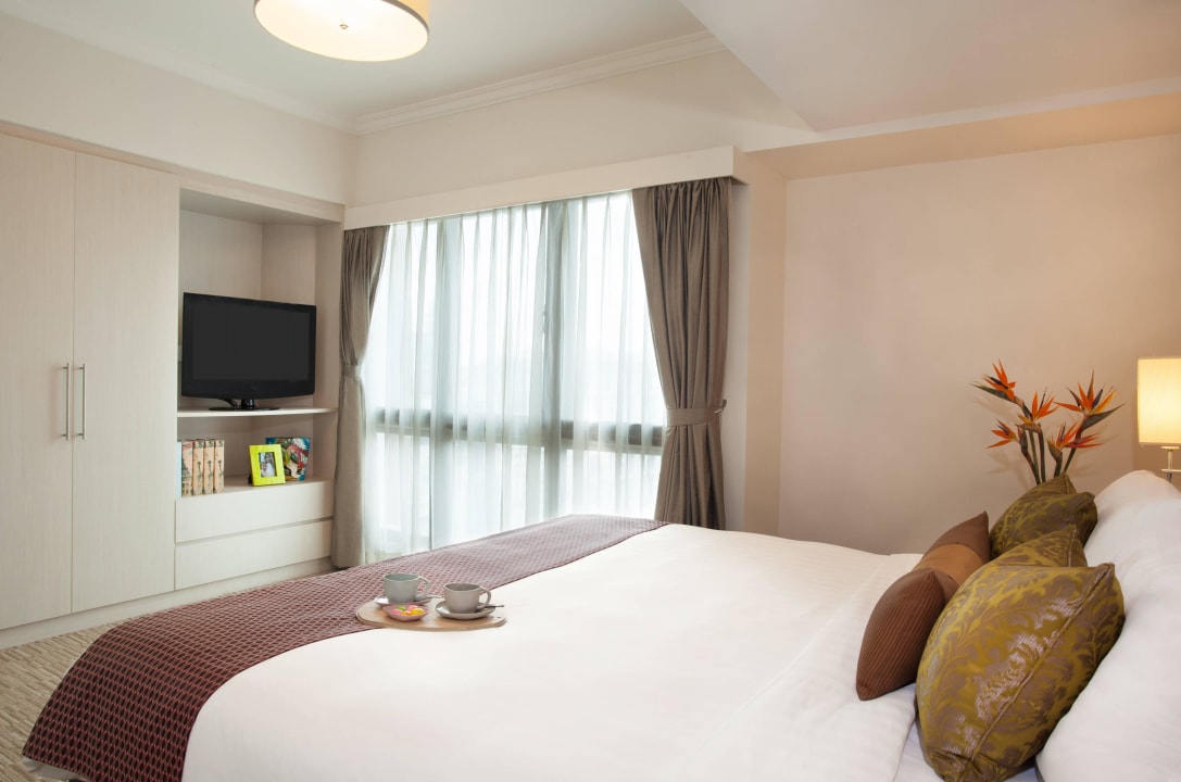 3 Bedroom Executive  Hotel Somerset Grand Hanoi