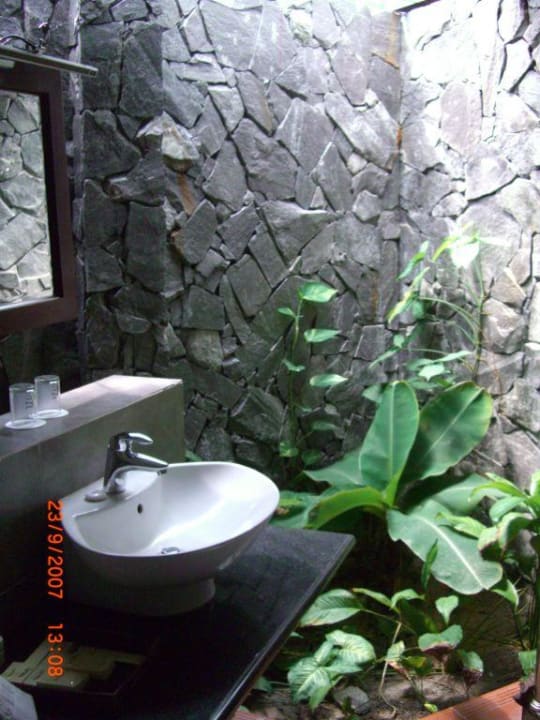 Badezimmer des Bungalows Hoang Ngoc Beach Resort