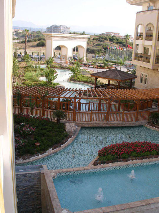 Zwischen den Blöcken Diamond Excellence Resort & Spa