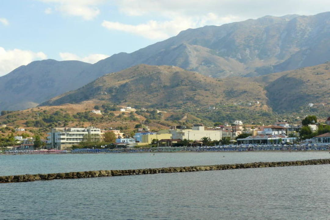 Blick von Kapelle Richtung Hotel Hotel Corissia Princess