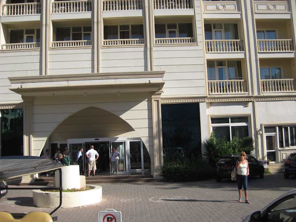 Eingang Oscar Resort Hotel