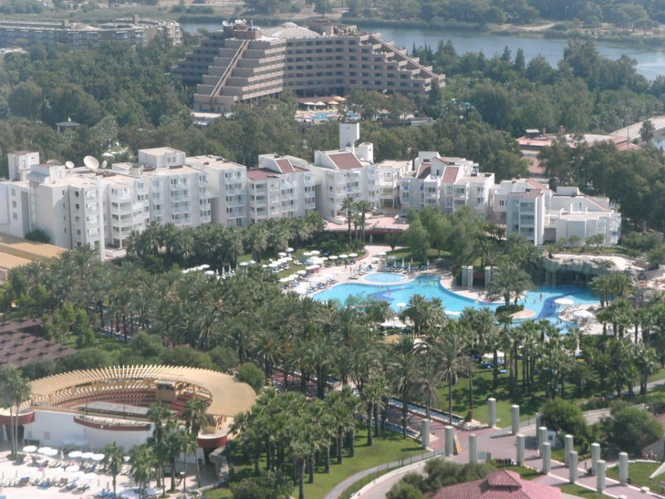 Blick von oben (Parasailling) Monachus Family Resort Sorgun