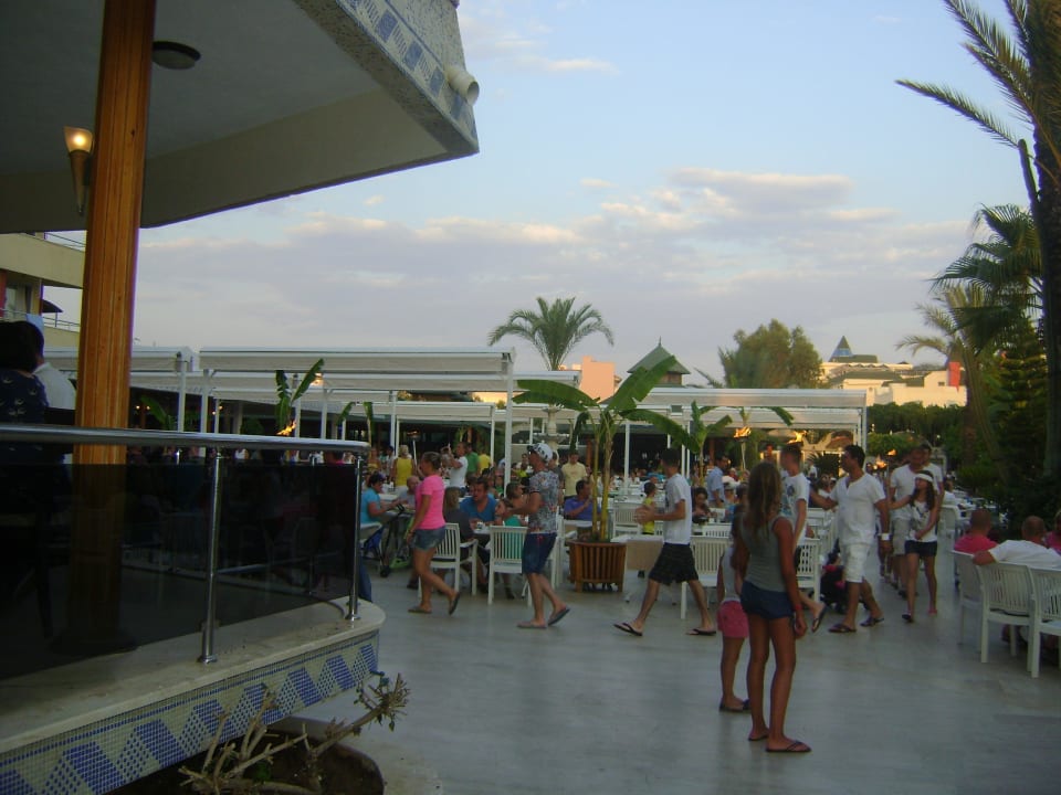 Abendessen, keine freien Plätze Saphir Hotel & Villas