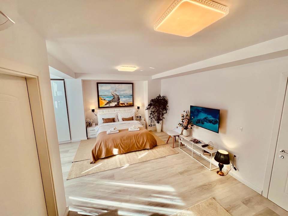 Zimmer Leo's Apartment Tirana Garden View