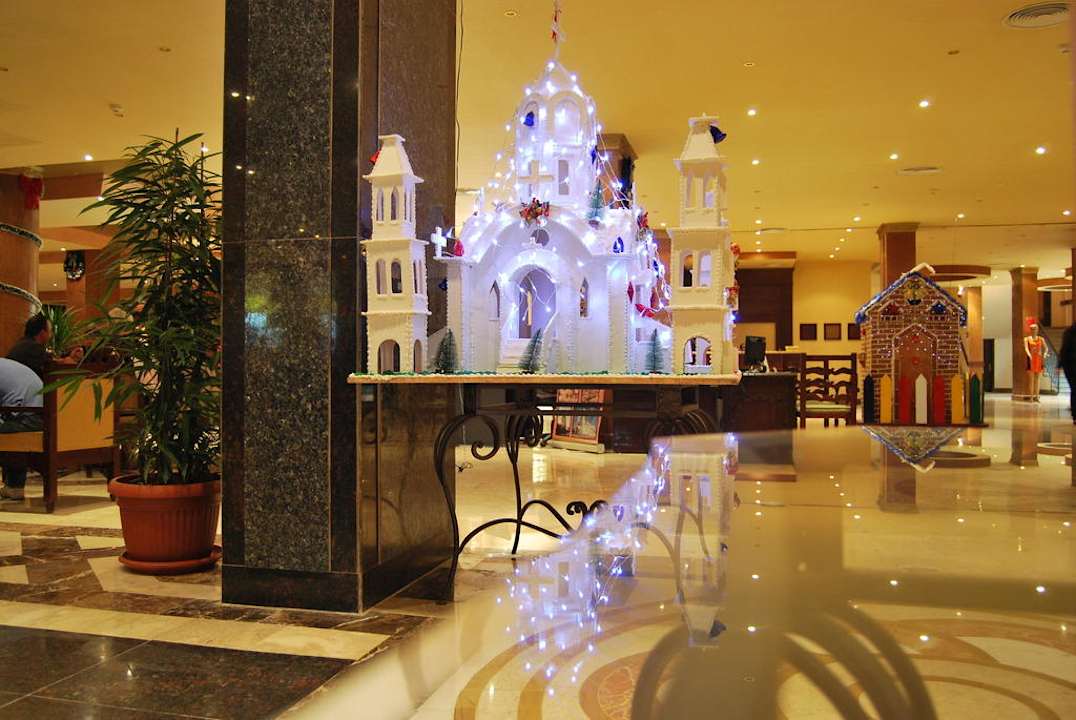 Новогодние мотивы Riviera Aqua Park Resort