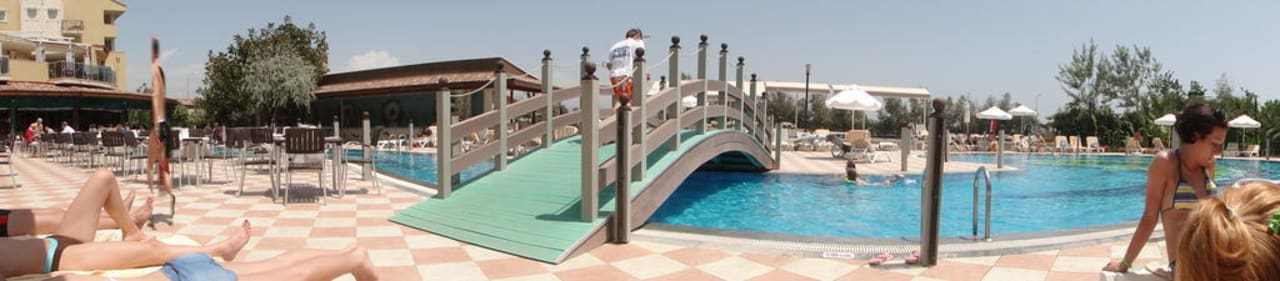 Basen boczny - panoramicznie Belek Beach Resort Hotel