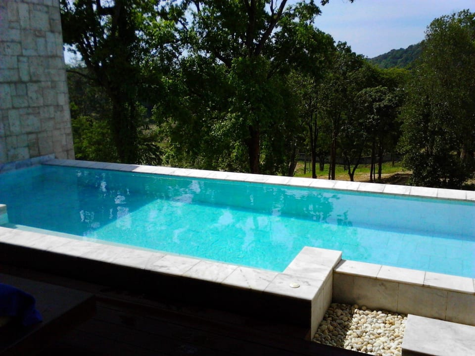 Privatpool in der Poolvilla im OG Avista Hideaway Phuket Patong, MGallery by Sofitel