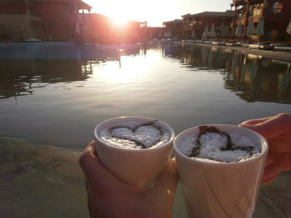 Latte macchiato am pool Pickalbatros Alf Leila Wa Leila Resort - Neverland Hurghada