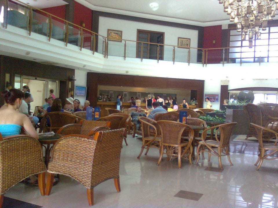 Lobby Crystal Paraiso Aqua Collection