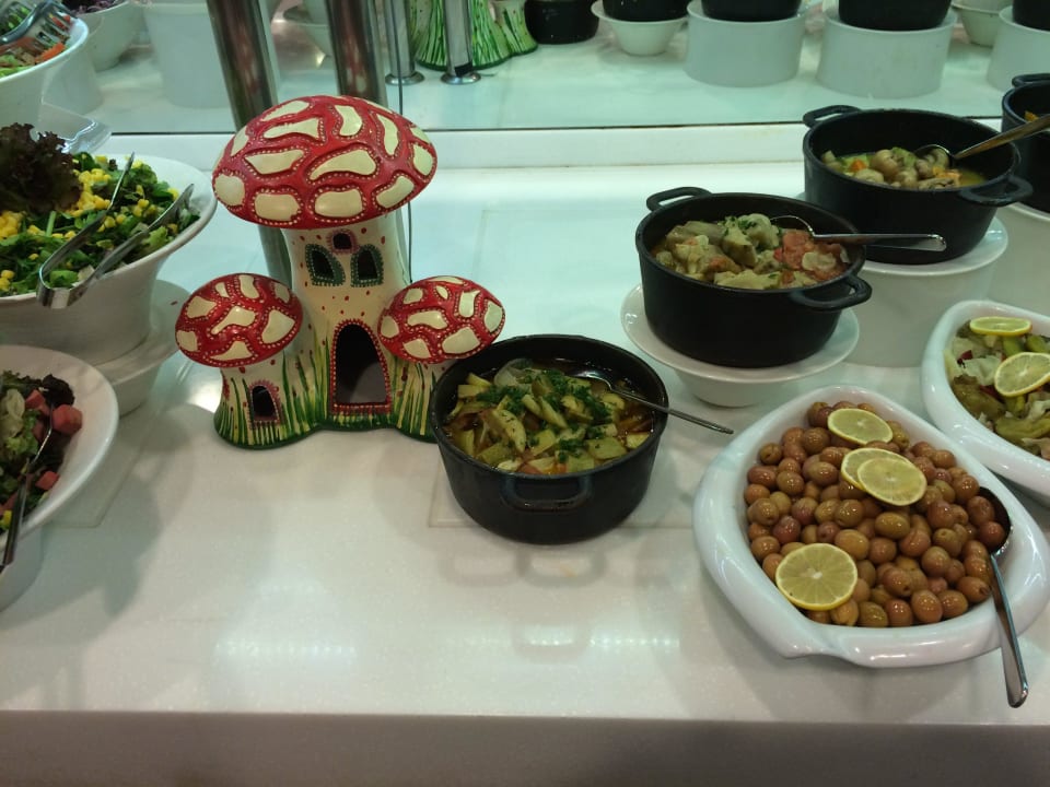 Buffet täglich was anderes Ramada Plaza by Wyndham Antalya