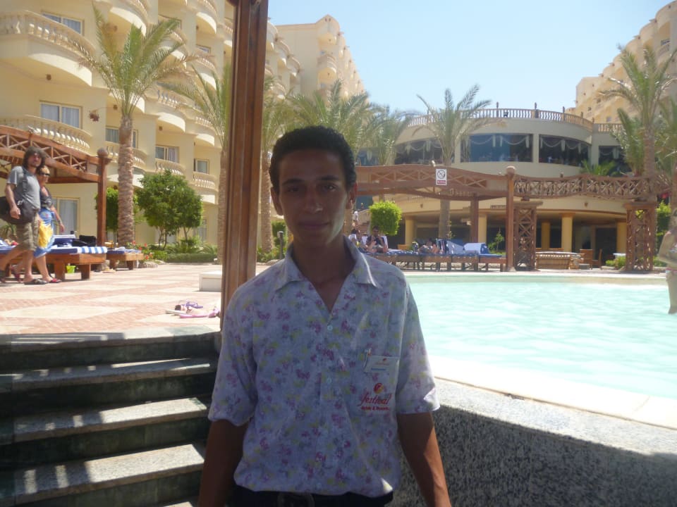 Бар в бассейне - бармен Мухамед Riviera Aqua Park Resort