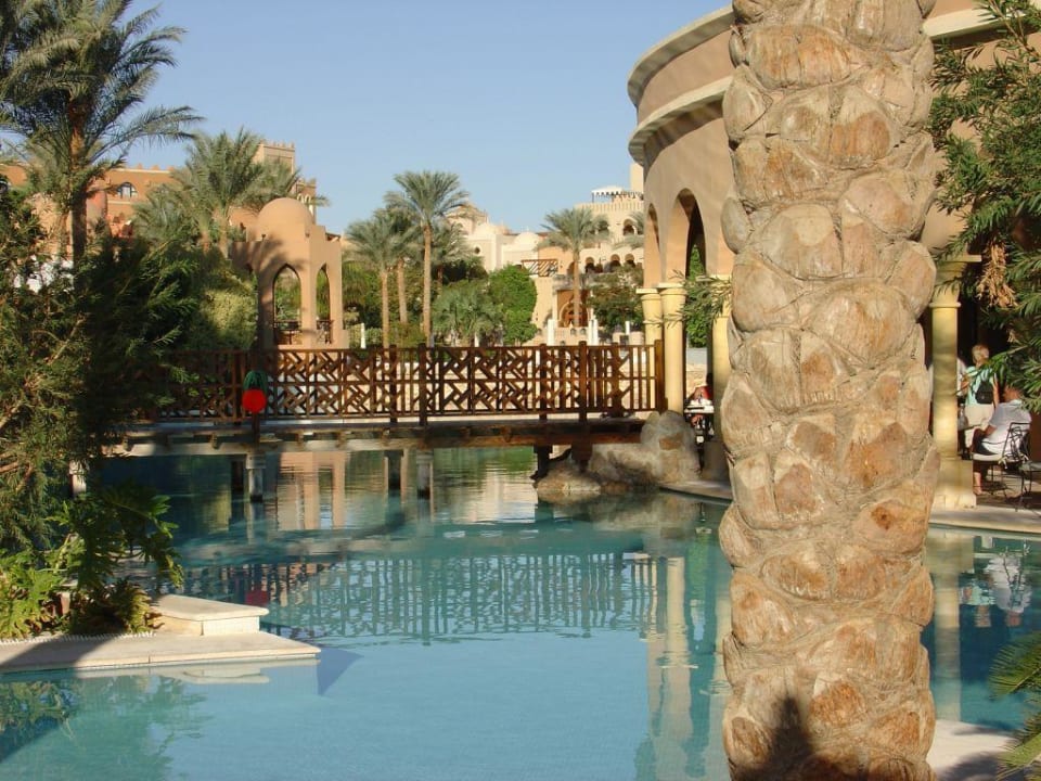 Zugang zu´m Dome ( Essenssaal ) Makadi Palace