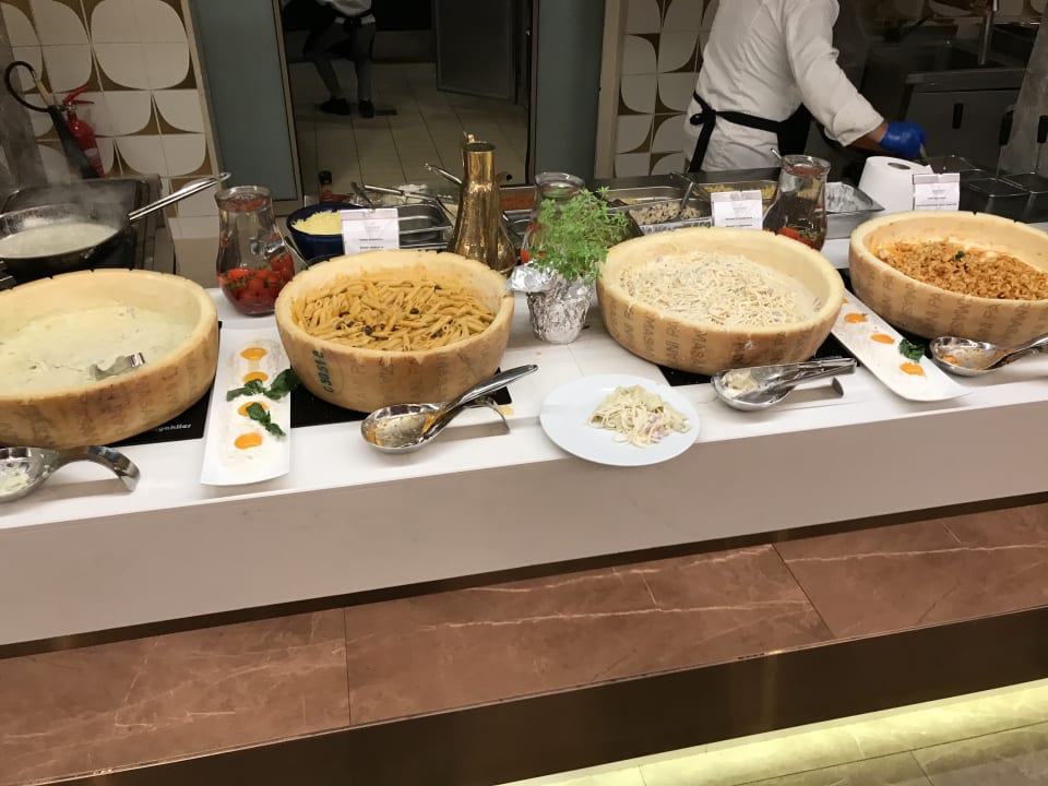 Gastro Xanadu Resort Hotel