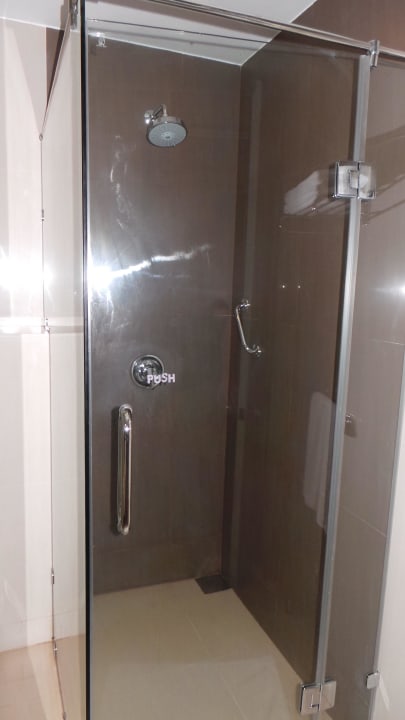 Renoviertes Bad Club Palm Bay