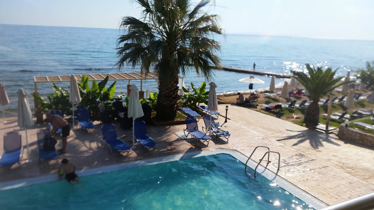 Strand von der Speiseterrasse Hotel Belussi Beach