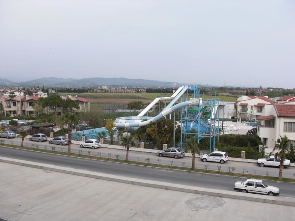 Vom Zimmer aus/Nachbarhotel Seaden Sea World Resort & Spa