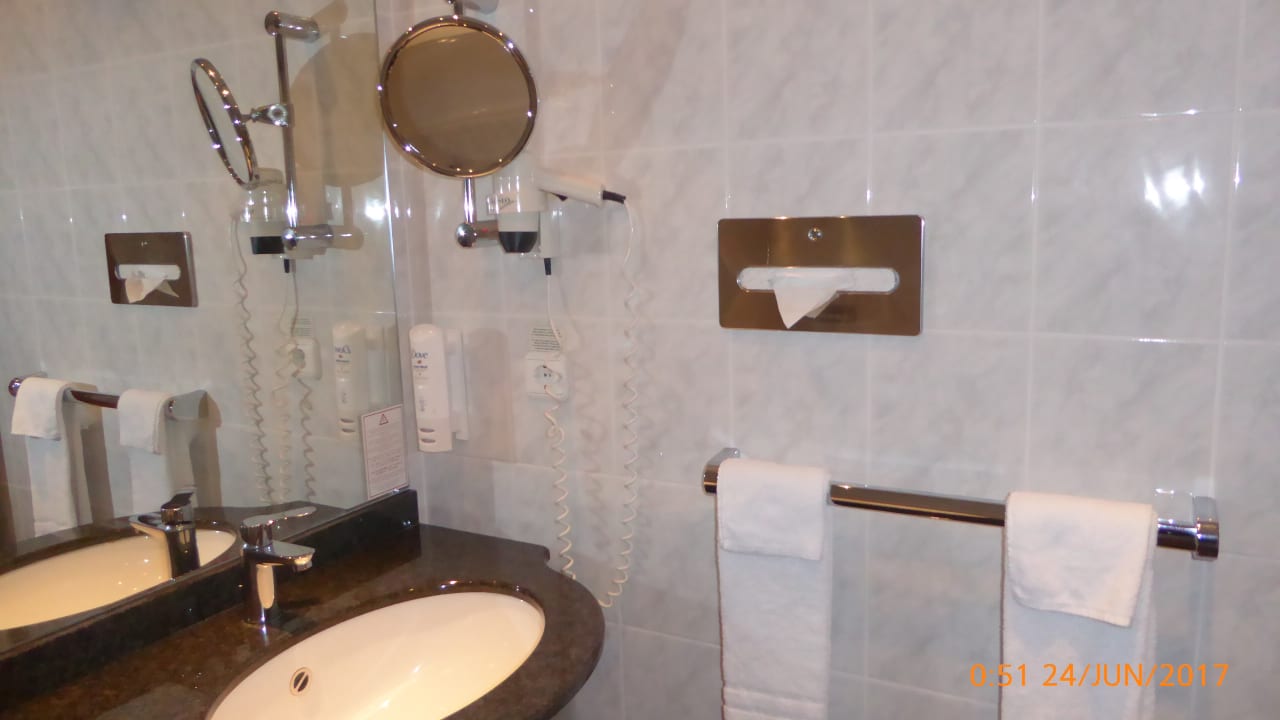 Zimmer Leonardo Hotel Hannover Airport