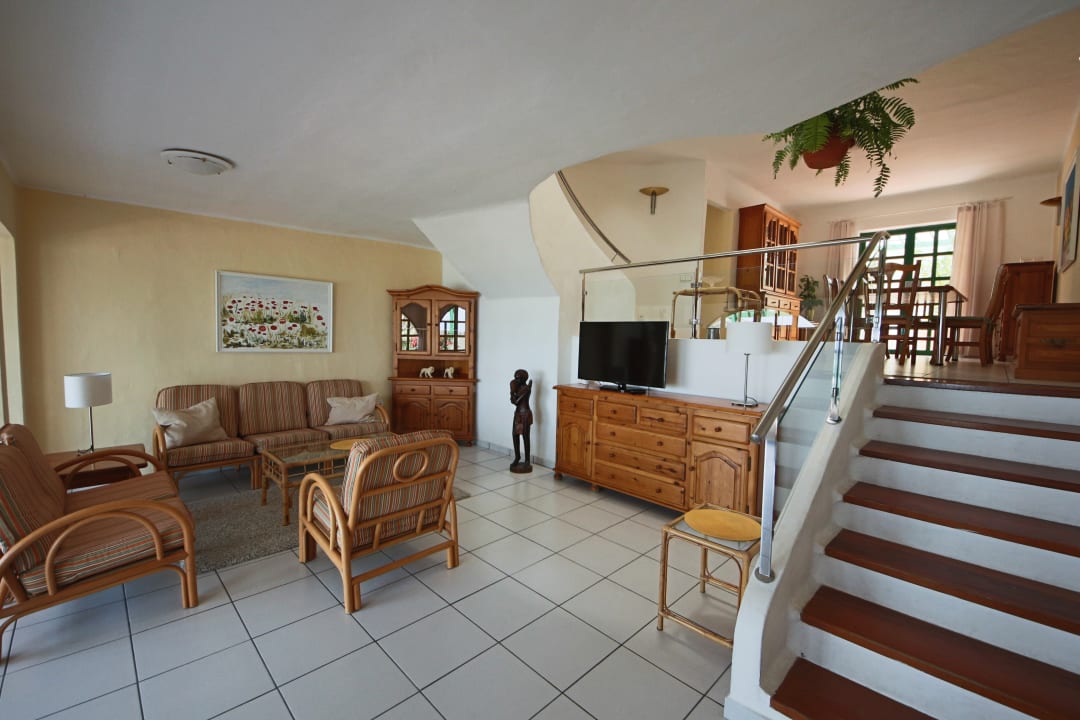 Zimmer IVV.SL Ferienhaus Vieja 5