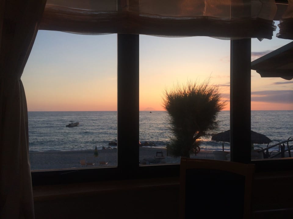 Aussicht bei Abendessen Hotel Villaggio Il Gabbiano