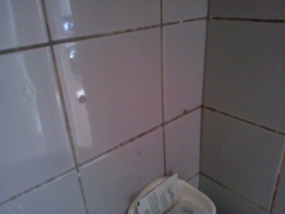 WC-Raum Hotel John Brinckman