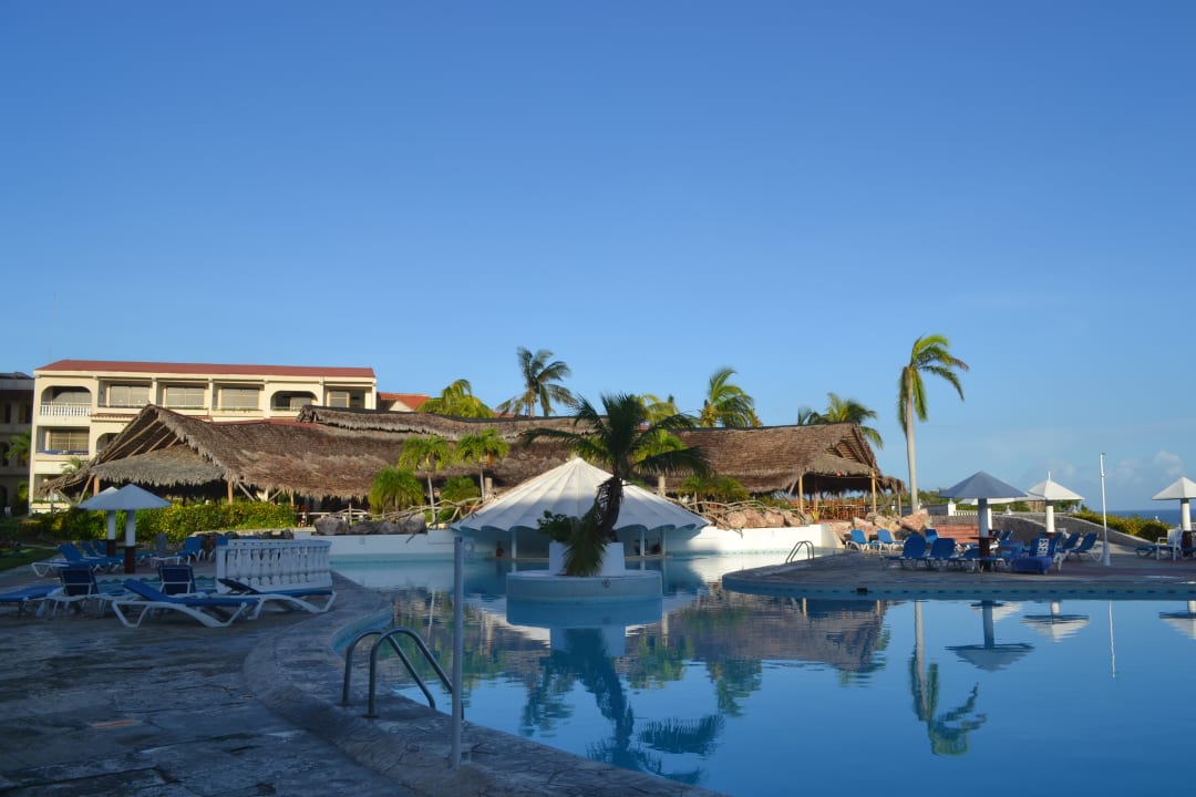 Pool Sol Rio De Luna y Mares