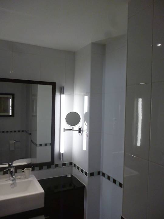 Łazienka Crowne Plaza London - Gatwick Airport