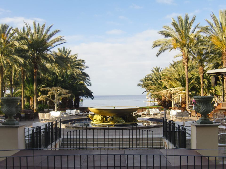 Blick von der Lobby zum Pool  Lopesan Costa Meloneras, Resort & Spa