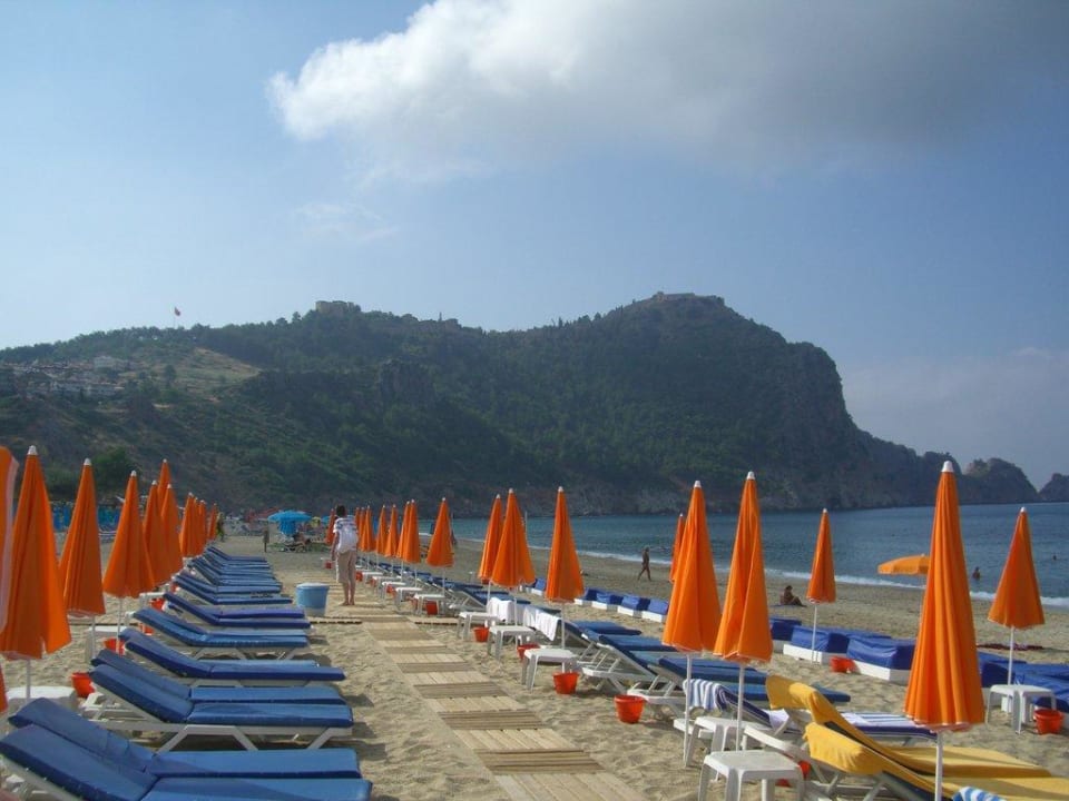 Strand Hotel Kleopatra Bebek