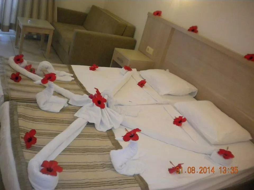 Цветочки Hotel Süral Resort