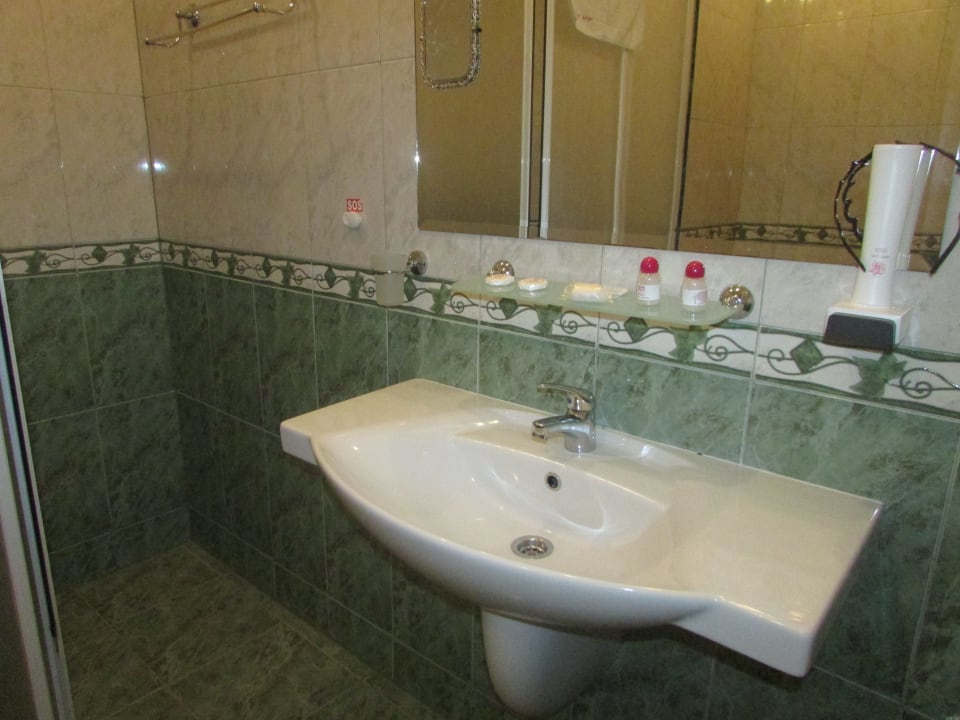 Bad Hotel Mena Palace