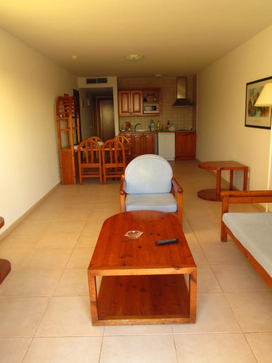 Wohnzimmer/Küche Aparthotel Costa Mar
