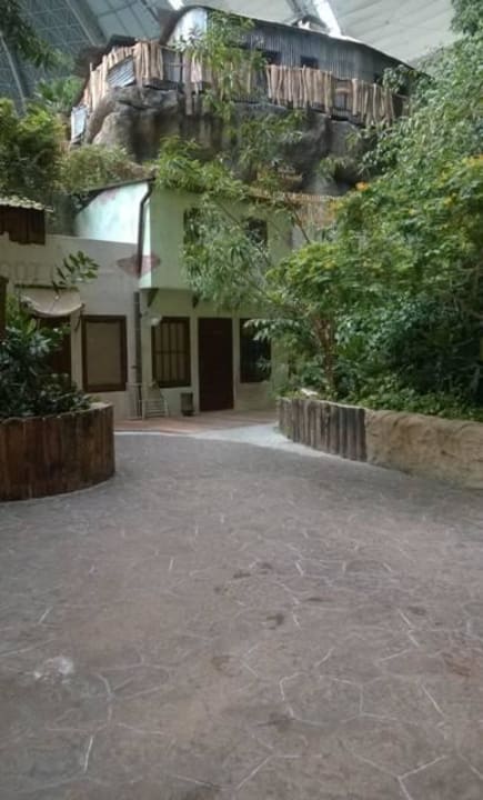 Auf dem Weg Tropical Islands Resort