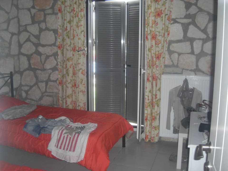 2. Schlafzimmer mit 2 Einzelbetten Ferienwohnung Harmony Villas