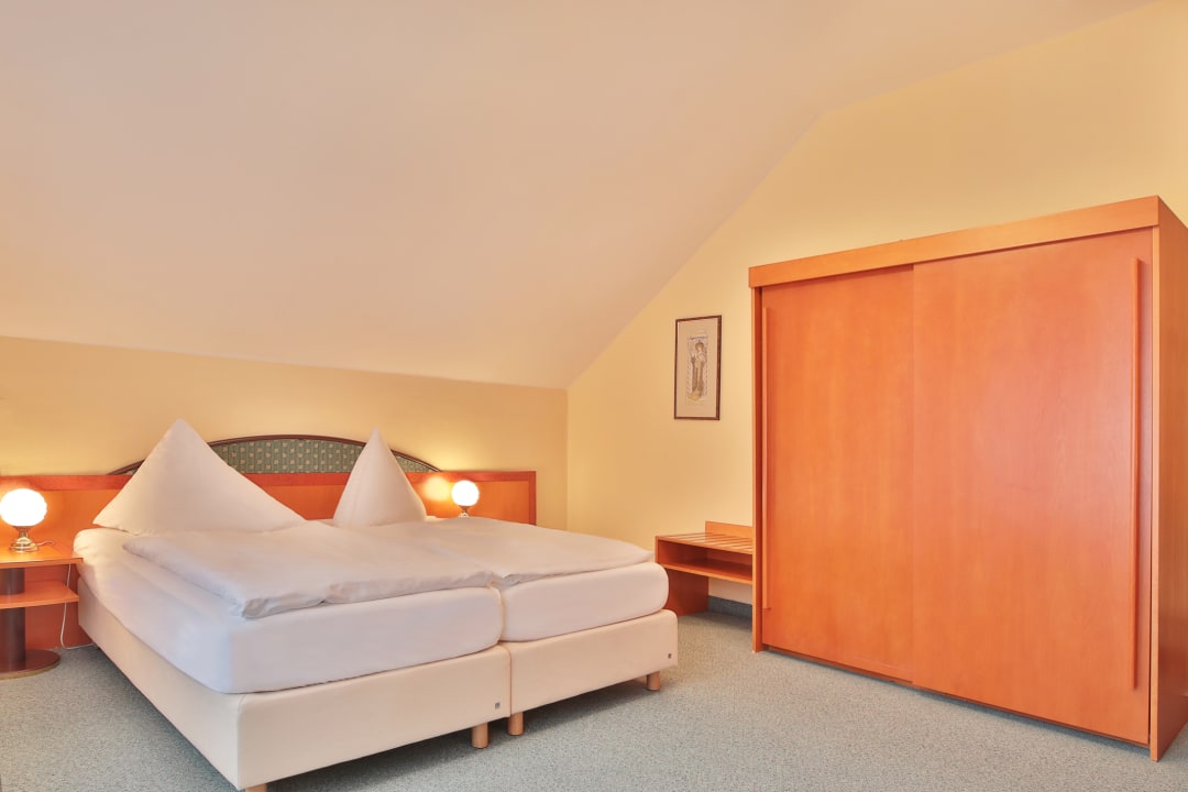 Zimmer Hotel Villa Regent
