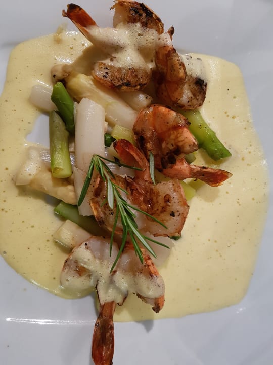 Gastro Premier Le Reve Hotel & Spa