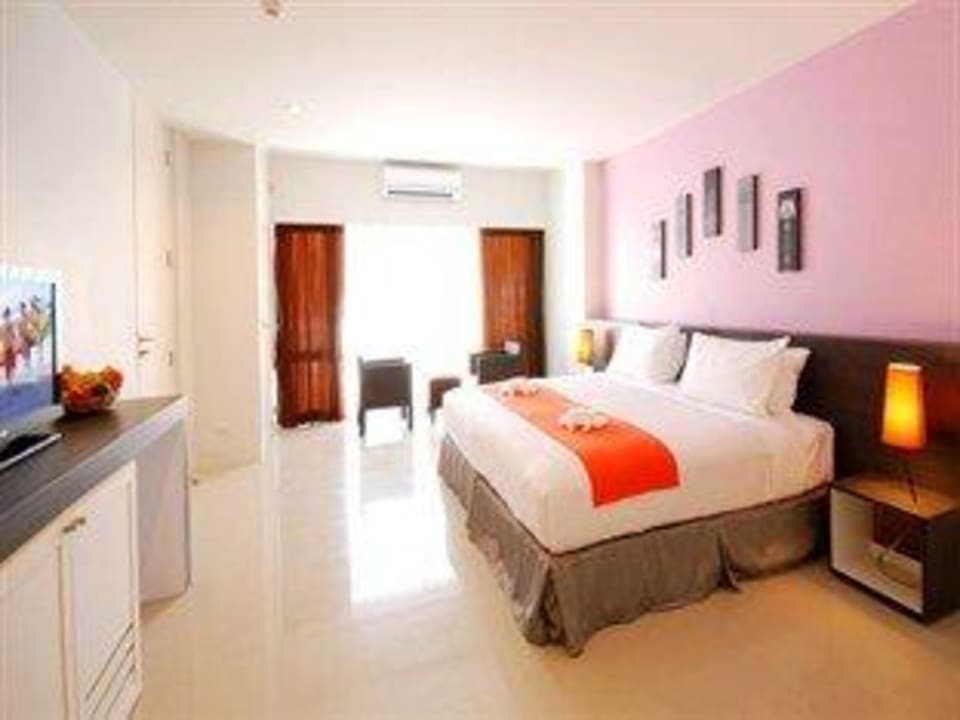 Family Pent Room Hotel The Lantern Resort Patong