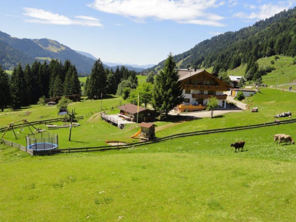 Außenansicht Hotel Almfrieden