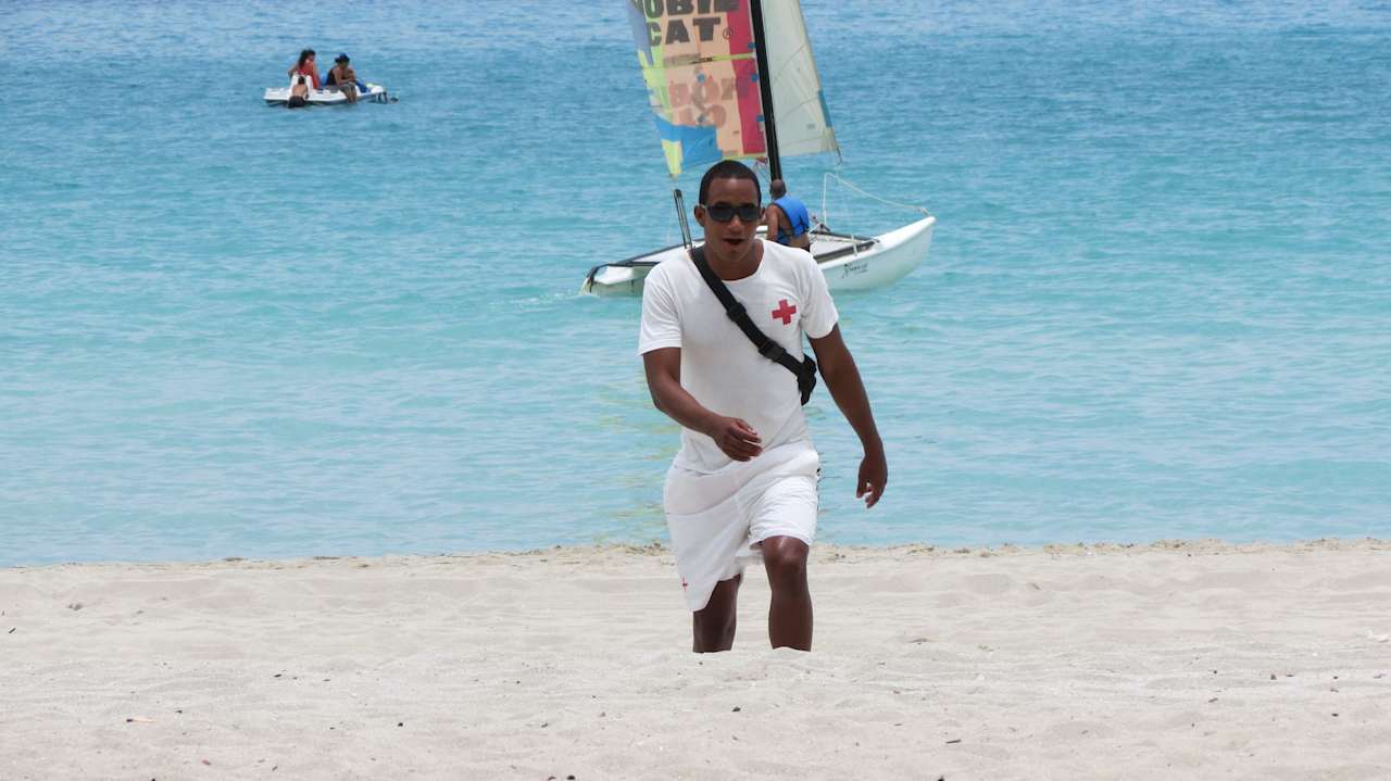 Barlovento lifeguards Hotel Roc Barlovento