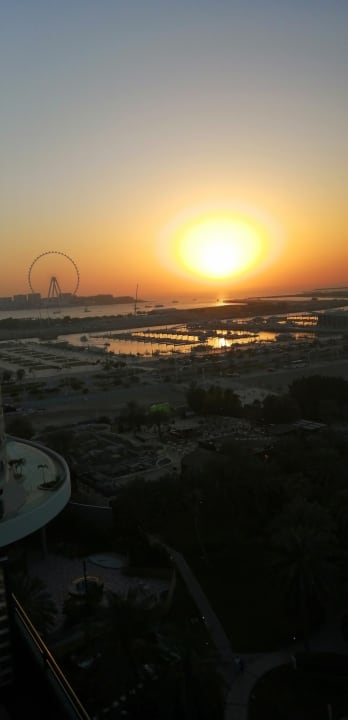 Ausblick Le Meridien Mina Seyahi Beach Resort & Waterpark