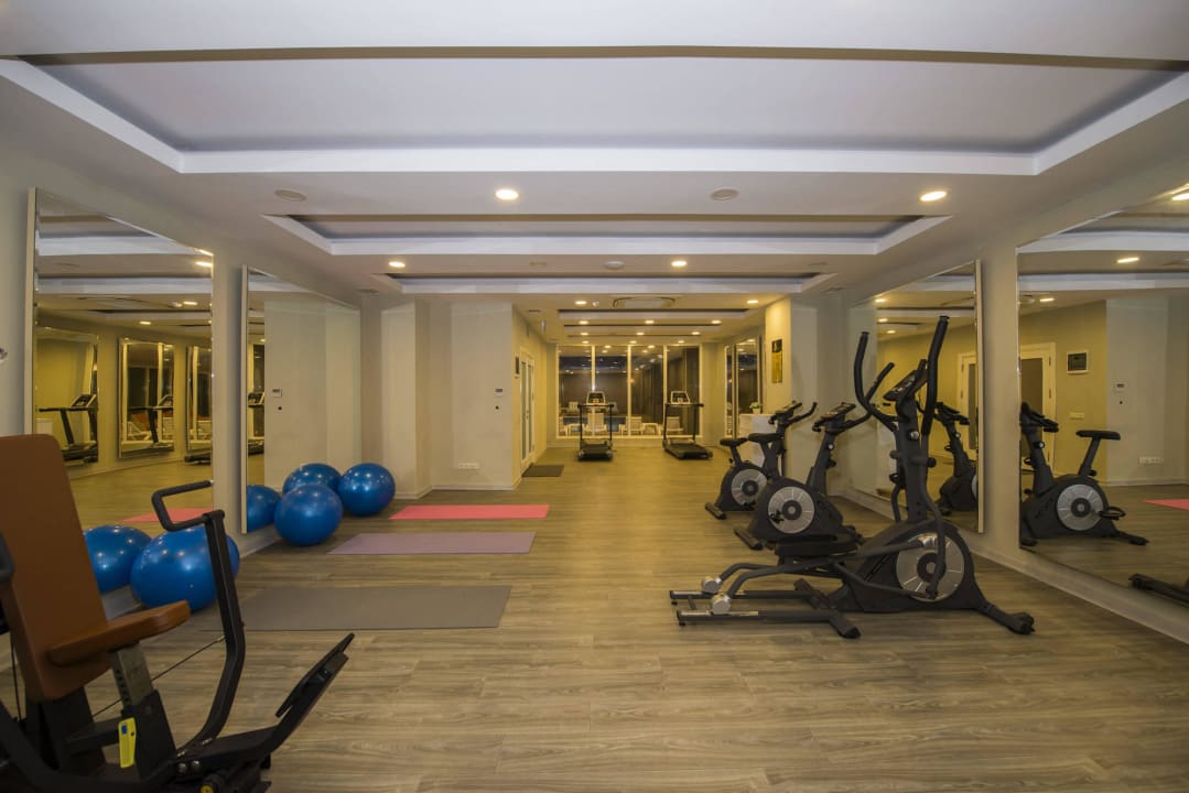 Fitnessraum Palm World Side Resort & Spa