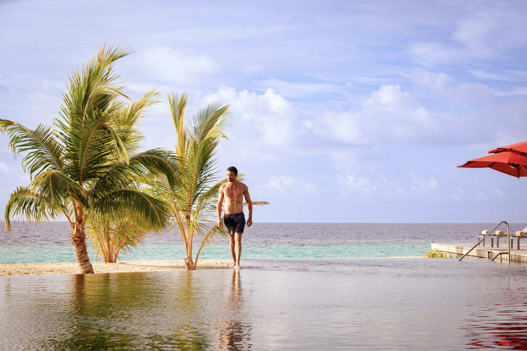 Pool NH Collection Maldives Havodda Resort