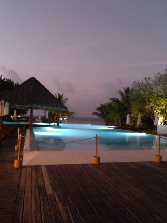 Pool Adaaran Select Meedhupparu Island Resort - Premium All Inclusive